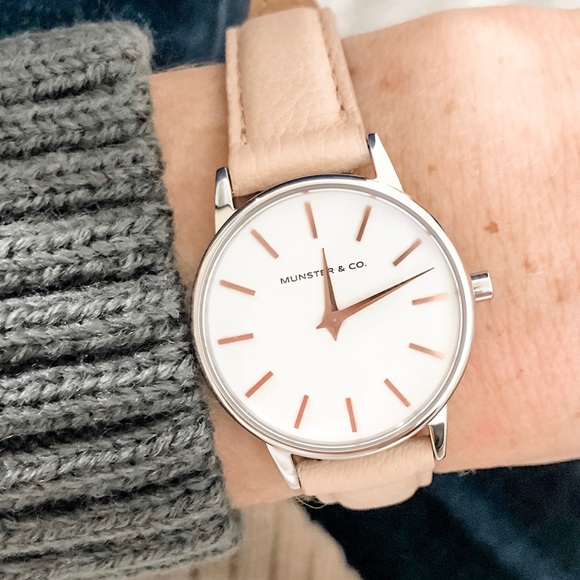 New worn once for picture - Picture 1 of 7